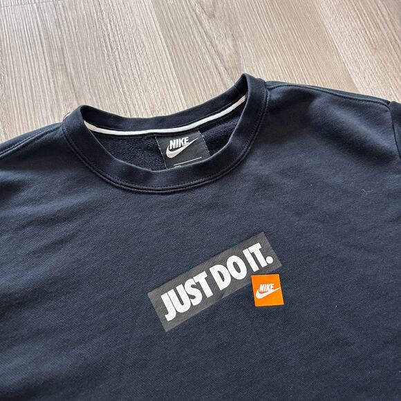 Men's Nike Sportswear Just Do It Fear Black Crewneck Pullover Sweatshirt Sz S - Picture 4 of 5